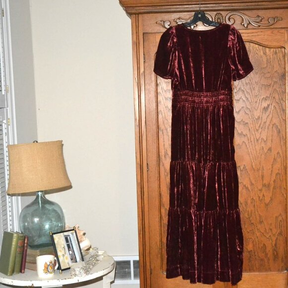 Anthropologie The Somerset Maxi Long Dress VELVET WINE/DARK RED SMALL - Picture 3 of 9